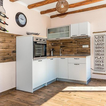 Gorgeous Home In Kijevo With Kitchen Exteriér fotografie